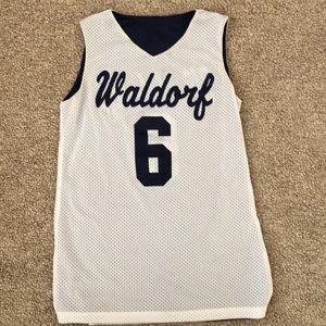 Reversible basket ball jersey